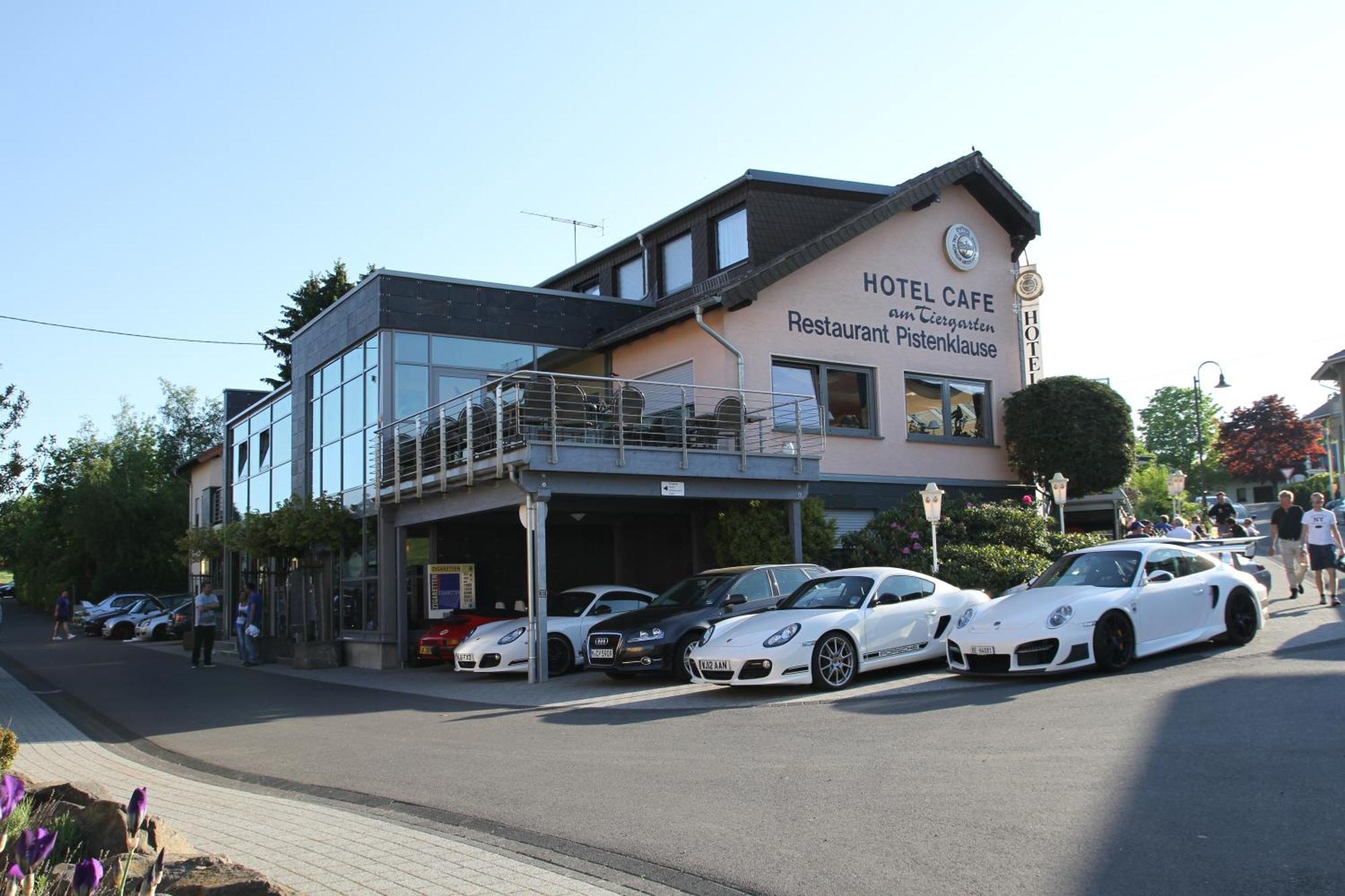 Hotel Am Tiergarten Nürburg Exterior foto